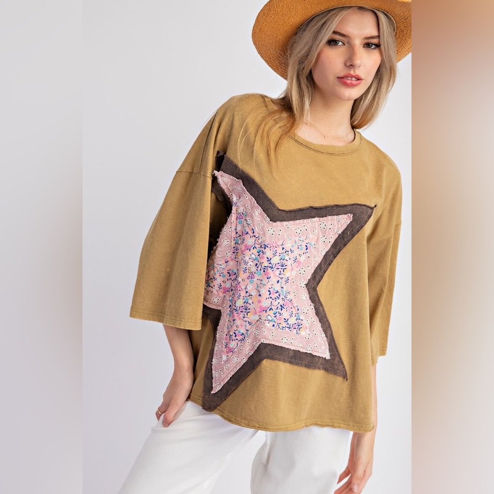 #573 PLUS Women's Star Patch Top - Picture 2 of 4